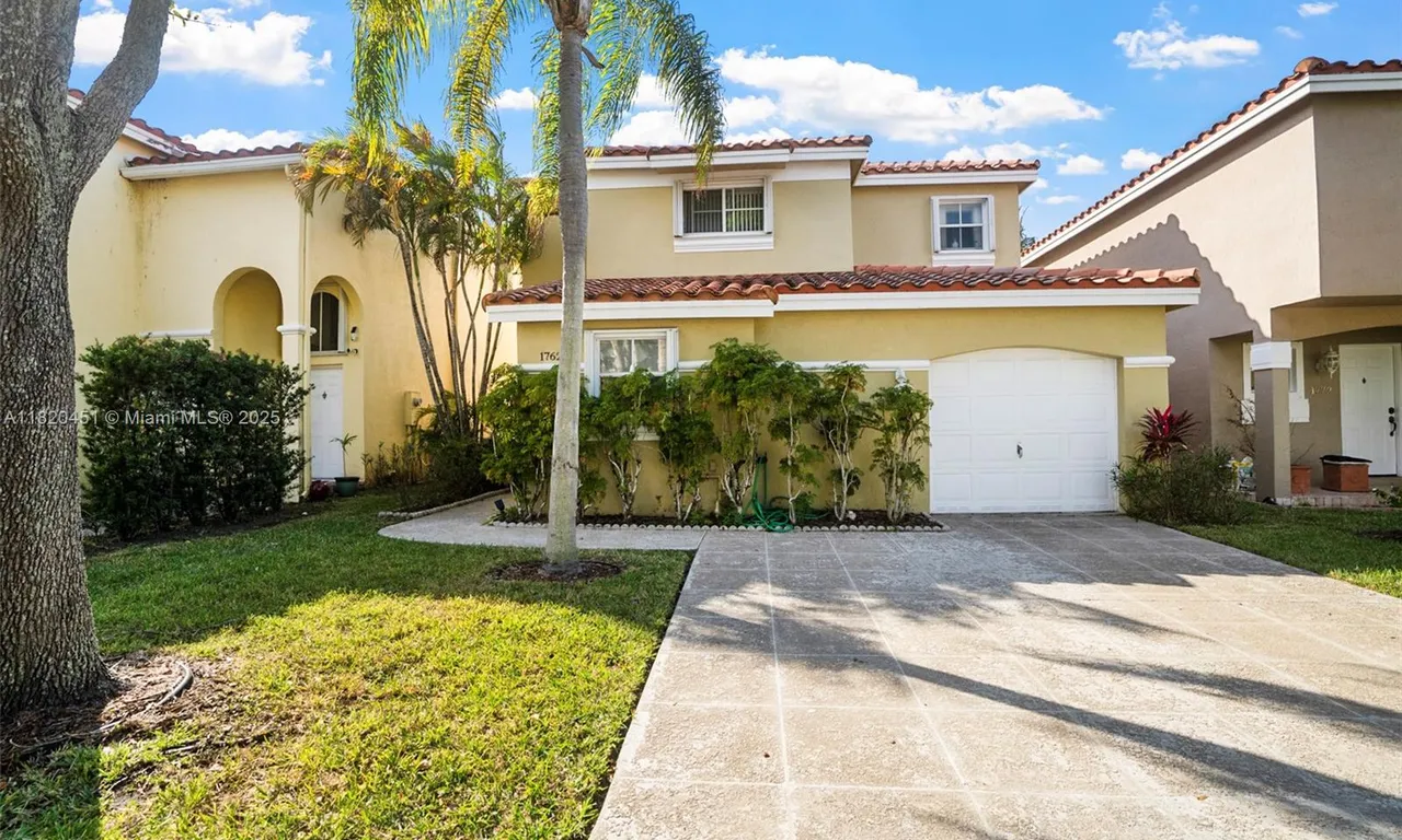 1762 E Trafalgar Cir, Hollywood FL 33020