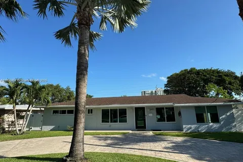 2432 SE 13th St, Pompano Beach FL 33062