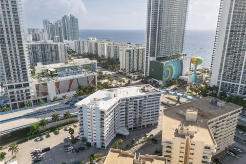 1801 S Ocean Dr # 233, Hallandale Beach FL 33009