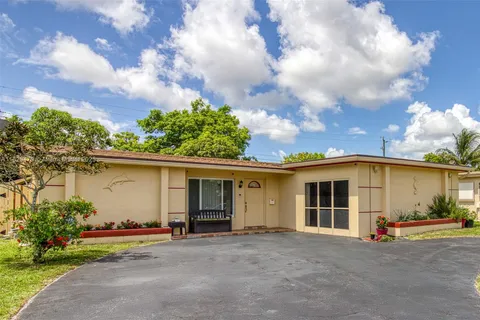6530 NW 29th St, Sunrise FL 33313