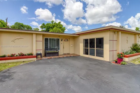 6530 NW 29th St, Sunrise FL 33313