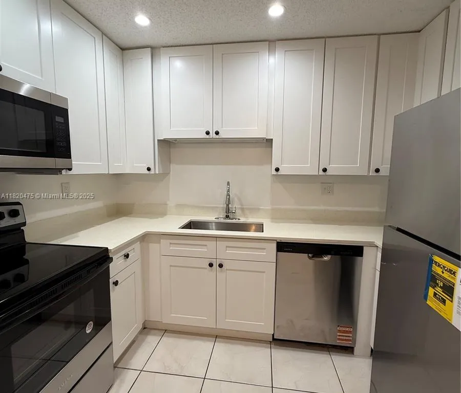 11392 Royal Palm Blvd # 11392, Coral Springs FL 33065
