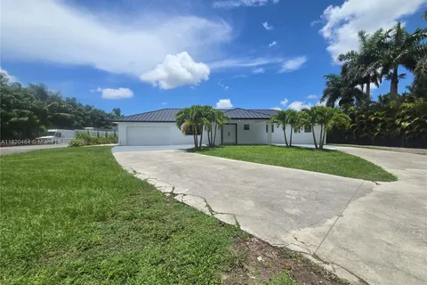 23421 SW 217th Ave, Homestead FL 33031