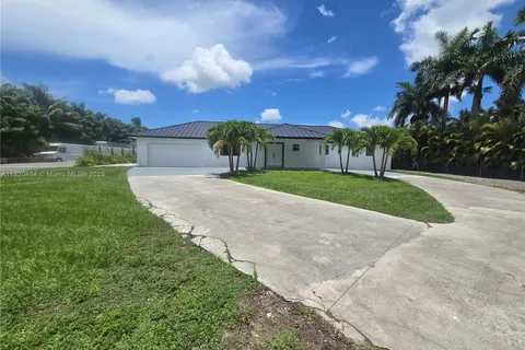 23421 SW 217th Ave, Homestead FL 33031
