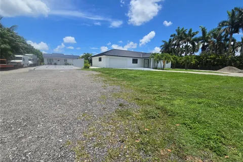 23421 SW 217th Ave, Homestead FL 33031