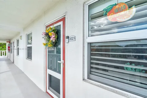 3021 Ellesmere B # 3021, Deerfield Beach FL 33442