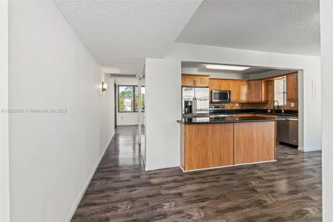 20291 NE 30th Ave, Aventura FL 33180