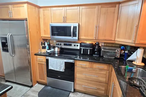 20291 NE 30th Ave, Aventura FL 33180