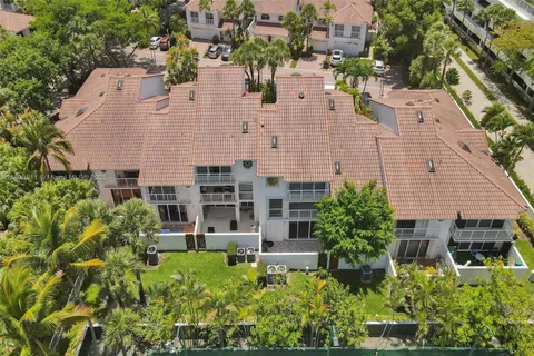 20939 NE 37th Ct, Aventura FL 33180