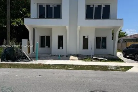 10290 SW 174th Ter, Miami FL 33157