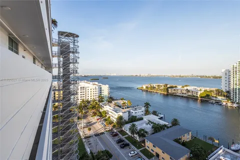 7934 West Dr # 1401, North Bay Village FL 33141