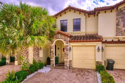 3962 Devenshire Ct, Coconut Creek FL 33073
