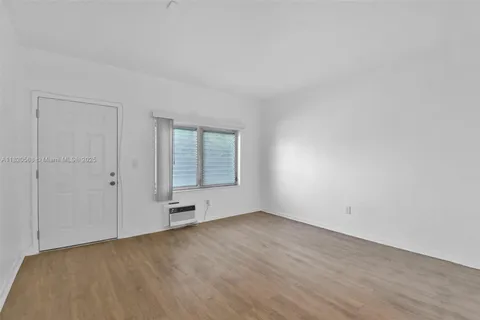 544 Michigan Ave # 9, Miami Beach FL 33139