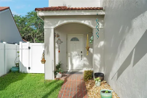 471 Talavera Rd, Weston FL 33326