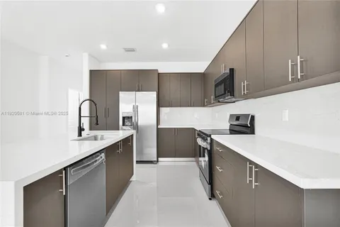 28841 SW 162nd Ave # A, Miami FL 33033