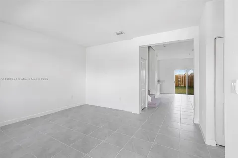 16318 SW 291st St, Homestead FL 33033