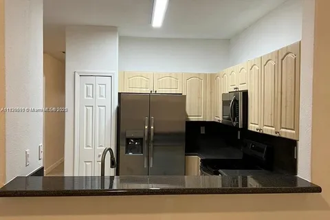 2758 SE 17th Ave # 102, Homestead FL 33035