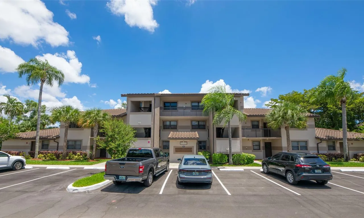 9963 Nob Hill Pl # 0, Sunrise FL 33351