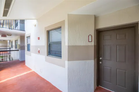 9963 Nob Hill Pl # 0, Sunrise FL 33351