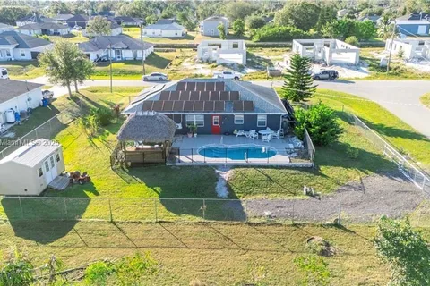 1020 Chaplin Ave, Lehigh Acres FL 33971