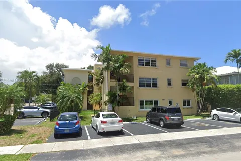 901 NE 3rd St # 302, Fort Lauderdale FL 33301