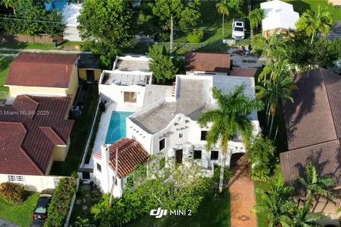 85 Deer Run, Miami Springs FL 33166