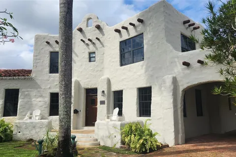 85 Deer Run, Miami Springs FL 33166