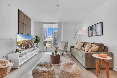 1250 S Miami Ave # 2210, Miami FL 33130