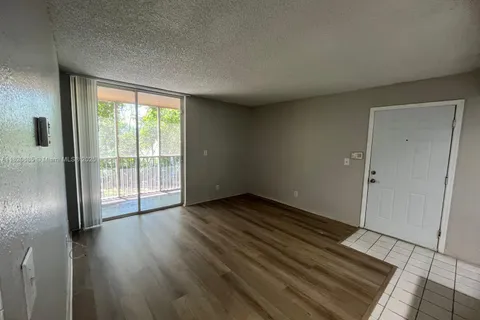 4055 W Mcnab Rd # H203, Pompano Beach FL 33069