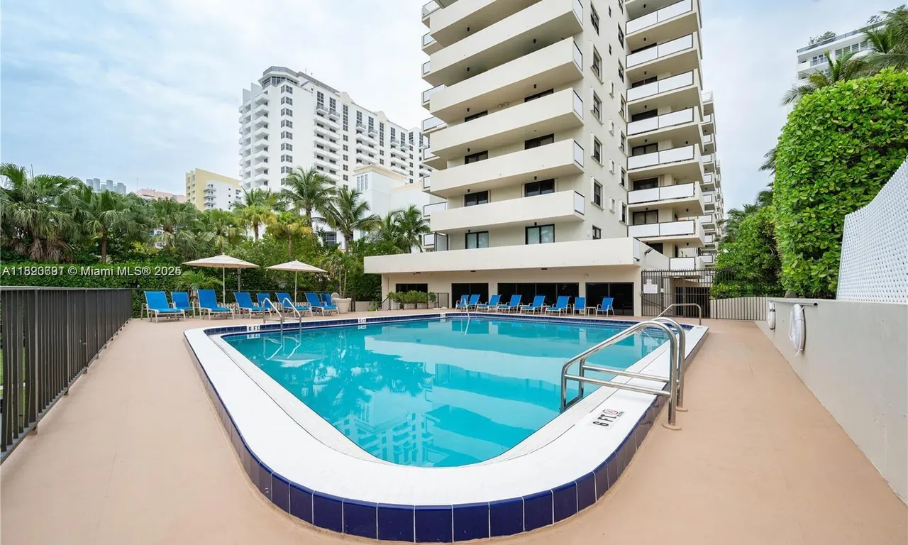 1621 Collins Ave # 302, Miami Beach FL 33139