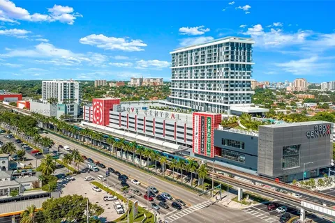 2630 SW 28th St # 49, Miami FL 33133