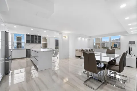 230 174th St # 1119, Sunny Isles Beach FL 33160