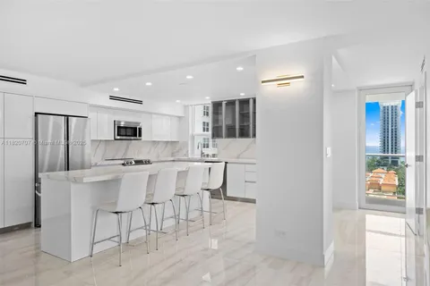 230 174th St # 1119, Sunny Isles Beach FL 33160