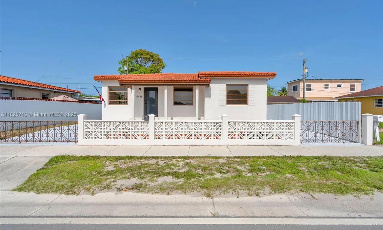 4485 E 8th Ave, Hialeah FL 33013