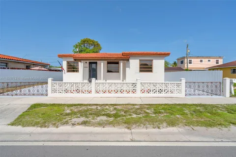 4485 E 8th Ave, Hialeah FL 33013