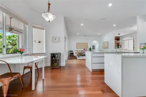 17050 SW 90th Ave, Palmetto Bay FL 33157