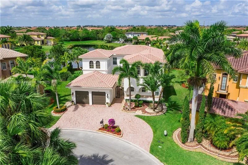 11076 NW 79th Pl, Parkland FL 33076