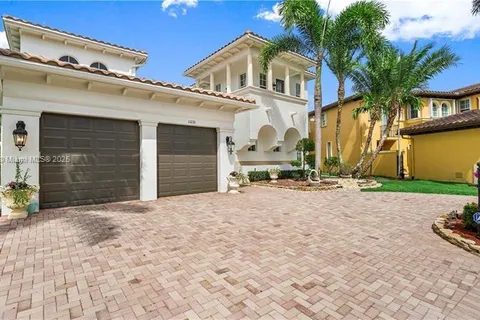 11076 NW 79th Pl, Parkland FL 33076