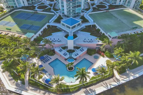 3370 Hidden Bay Dr # 3115, Aventura FL 33180