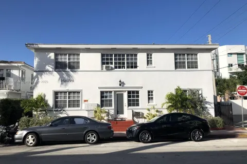 235 77th St # 3, Miami Beach FL 33141