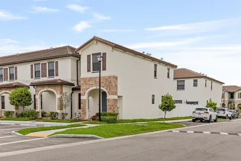 3411 W 112th Ter, Hialeah FL 33018