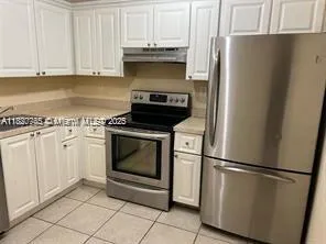 721 N Pine Island Rd # 121, Plantation FL 33324