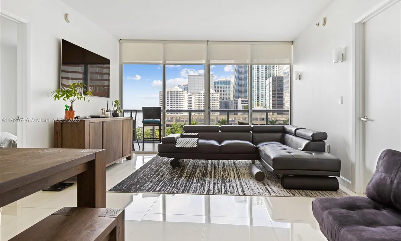 495 Brickell Ave # 905, Miami FL 33131
