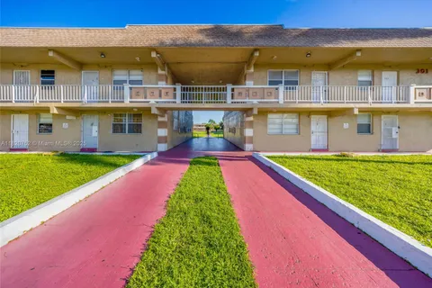 301 NW 177th St. # 201, Miami Gardens FL 33169
