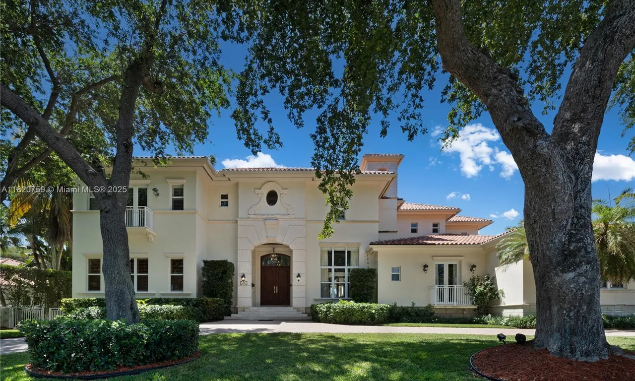 180 Solano Prado, Coral Gables FL 33156