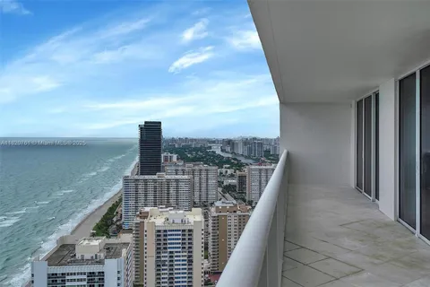 1850 S Ocean Dr # 4203, Hallandale Beach FL 33009