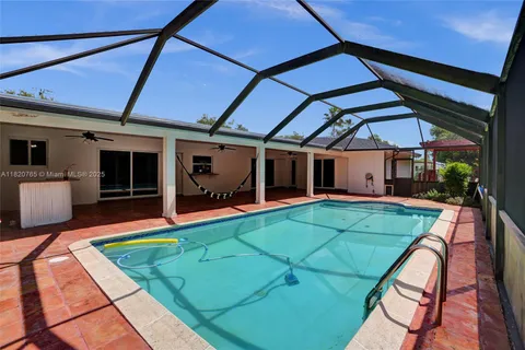7360 SW 120th St, Pinecrest FL 33156