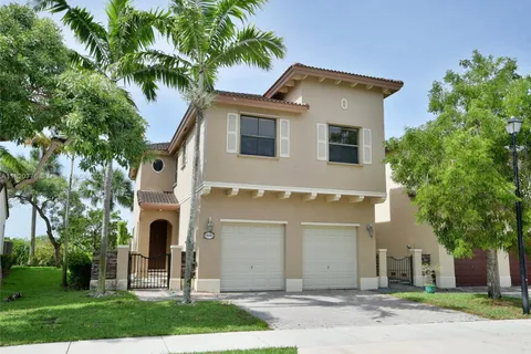 8940 SW 228th Ln, Cutler Bay FL 33190