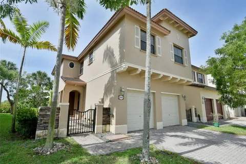8940 SW 228th Ln, Cutler Bay FL 33190