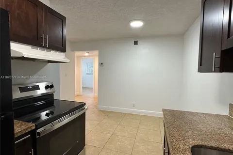 2900 NE 17th Ave # 107, Pompano Beach FL 33064